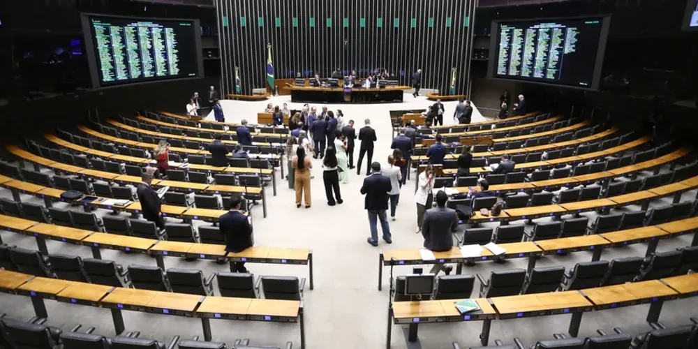 O texto segue agora para análise do Senado