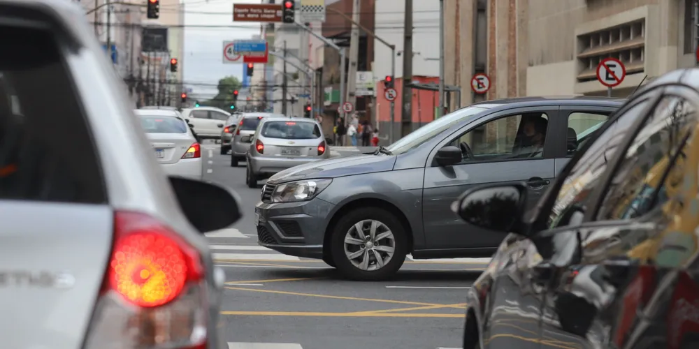Prazo desta sexta corresponde a veículos com placas terminadas em 9 e 0