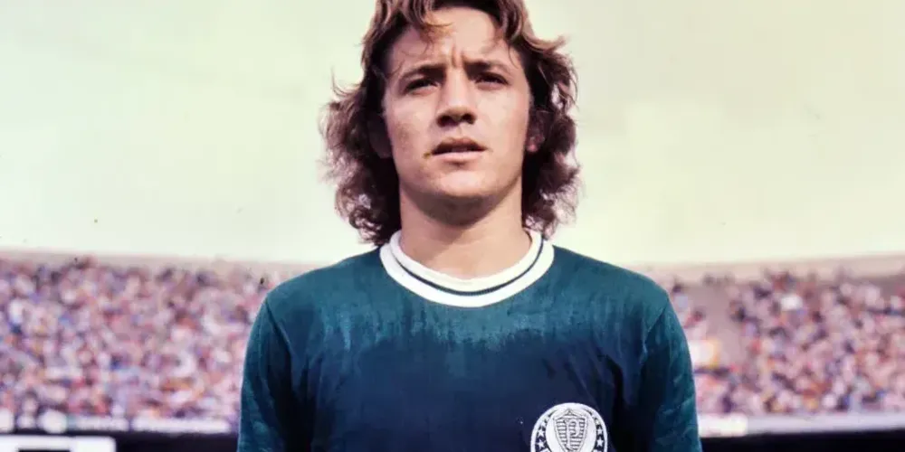 Leivinha, ídolo do Palmeiras, em jogo da equipe no Morumbi