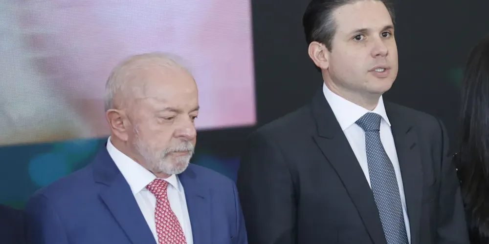 O presidente Luiz Inácio Lula da Silva e o presidente da Câmara dos Deputados, Hugo Motta