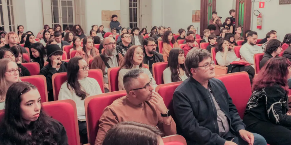 Evento contou com palestras presenciais e virtuais sobre arte, história, fotografia e vivências globais