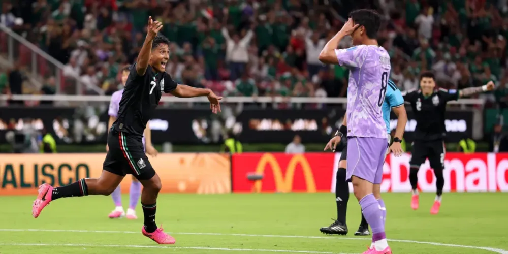 1 de 5
Pular carrossel

Fim do carrossel
Luis Romo, jogador do México, comemorando o gol marcado sobre a Coreia do Sul