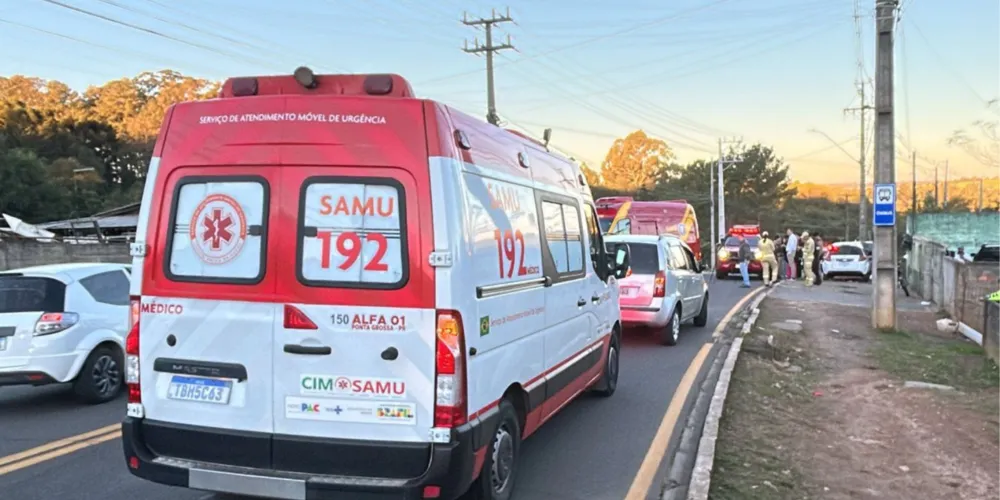 A pedestre chegou a ficar inconsciente após o impacto, mas recuperou a consciência ainda no local, sendo atendida pelo Samu