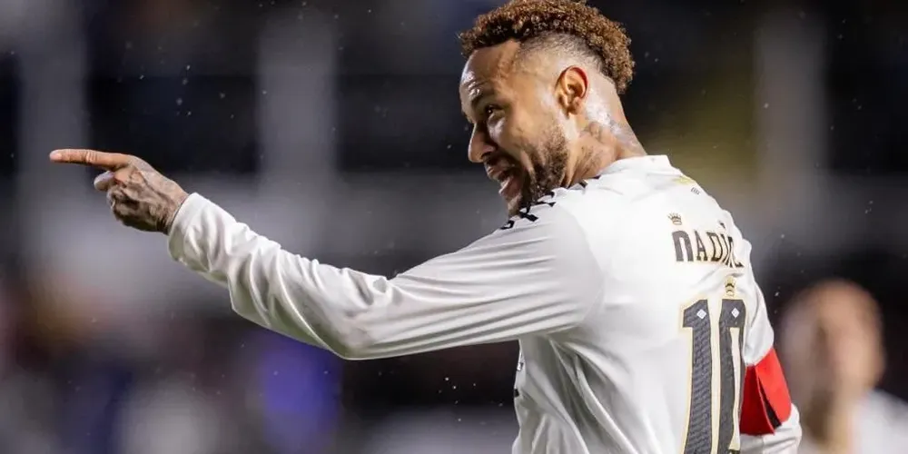 Neymar comemora gol contra o Red Bull Bragantino, na Vila Belmiro