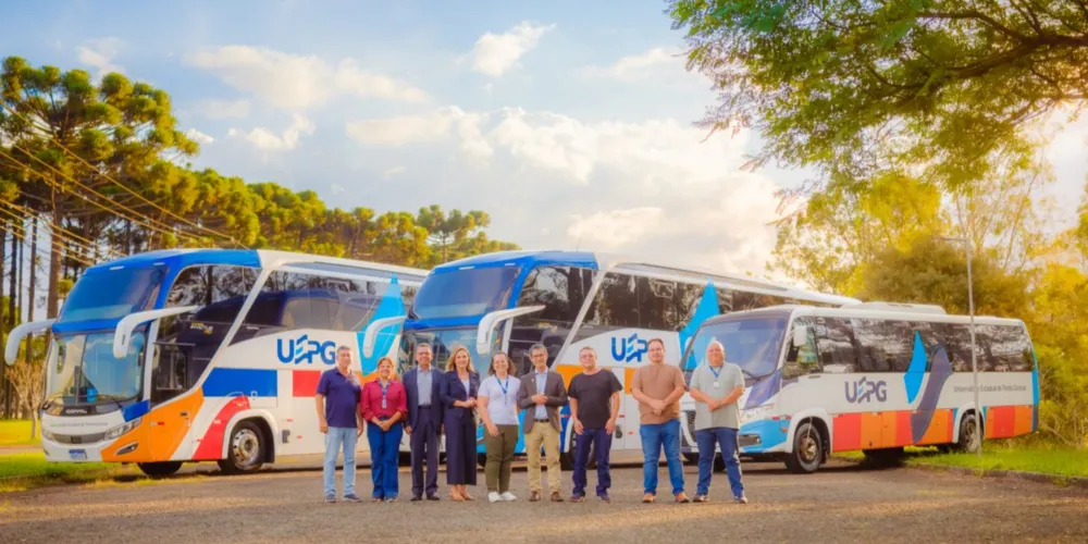 A frota atual agora conta com três ônibus para viagens, dois ônibus escolares e dois micro-ônibus