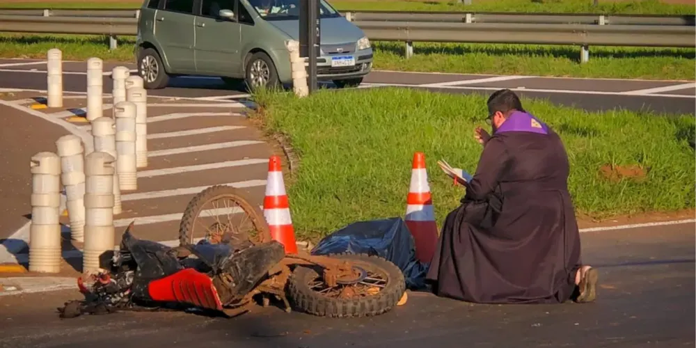 O ato ocorreu pouco antes da chegada dos peritos no local