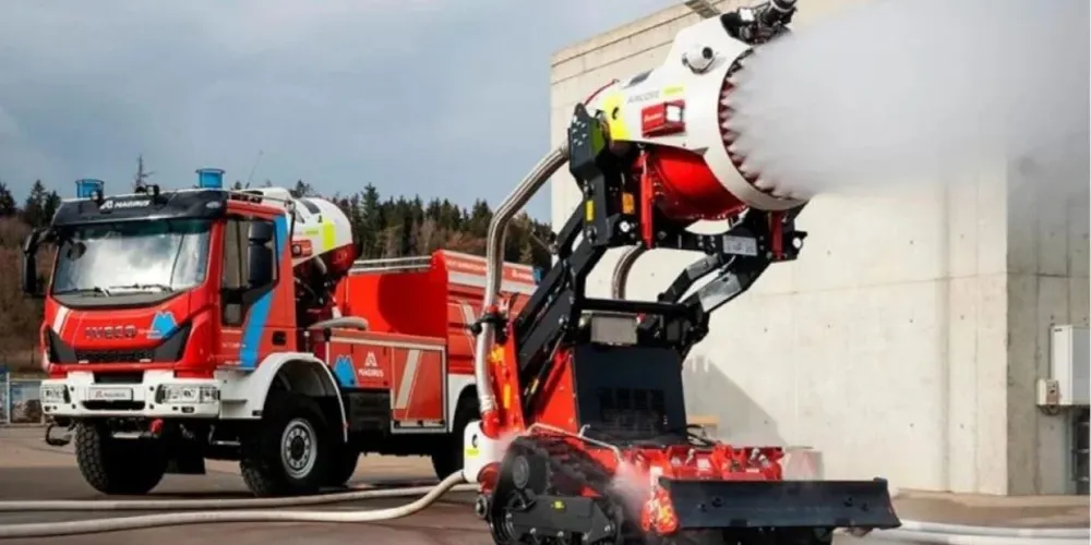 Robôs adquiridos na Europa serão usados pelo Corpo de Bombeiros do Paraná em incêndios industriais, urbanos e florestais