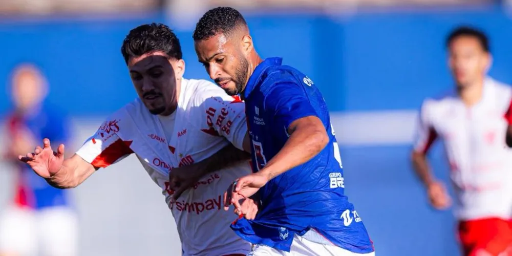 Paranavaí e Paraná Clube duelaram neste sábado (06)