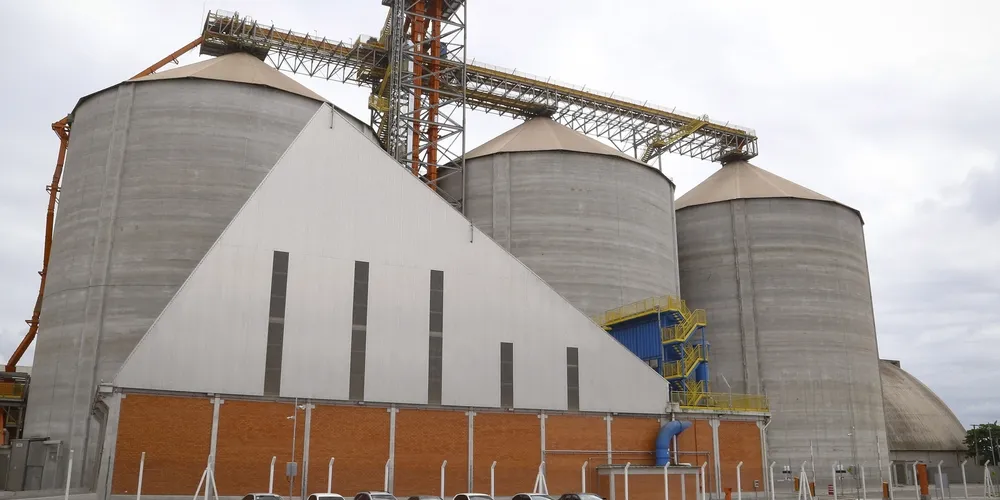 Paraná concentra o terceiro maior volume de armazenamento do país, com forte apoio do cooperativismo