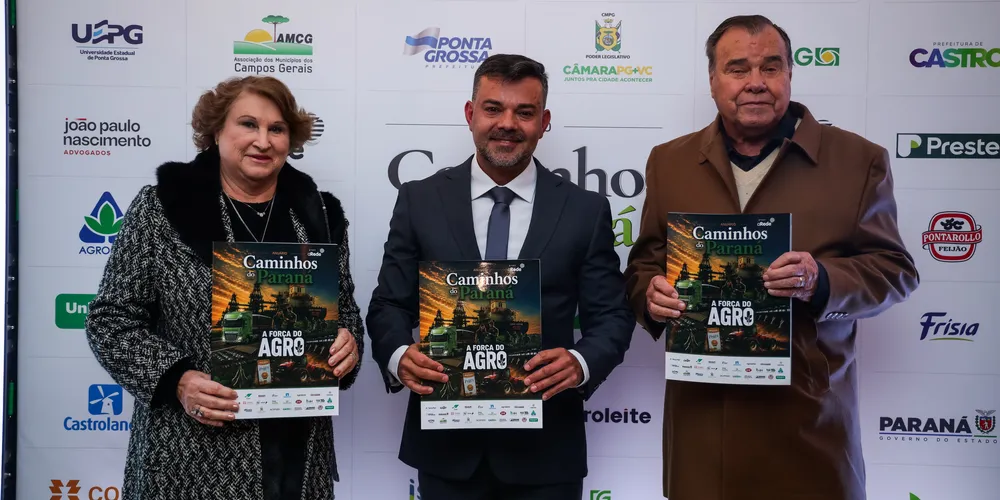 O evento, realizado no Salão Majestoso do Clube Ponta Lagoa, reuniu cerca de 400 pessoas