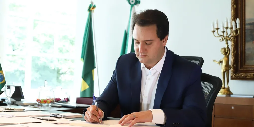 Governador assina sanção da lei de reestruturação da Adapar, ampliando investimentos na defesa agropecuária do Paraná