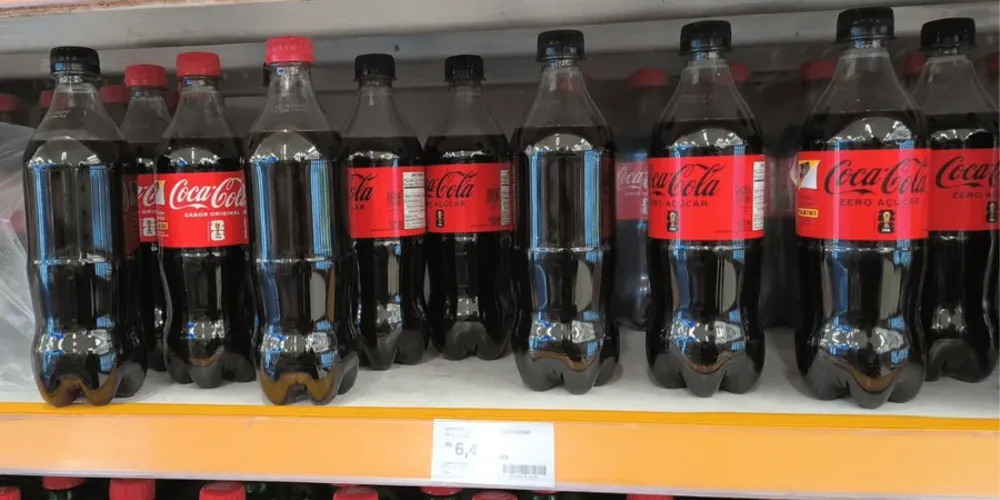 Em nota, a Coca-Cola reforçou que a promoção deve ser cumprida respeitando os estabelecimentos participantess