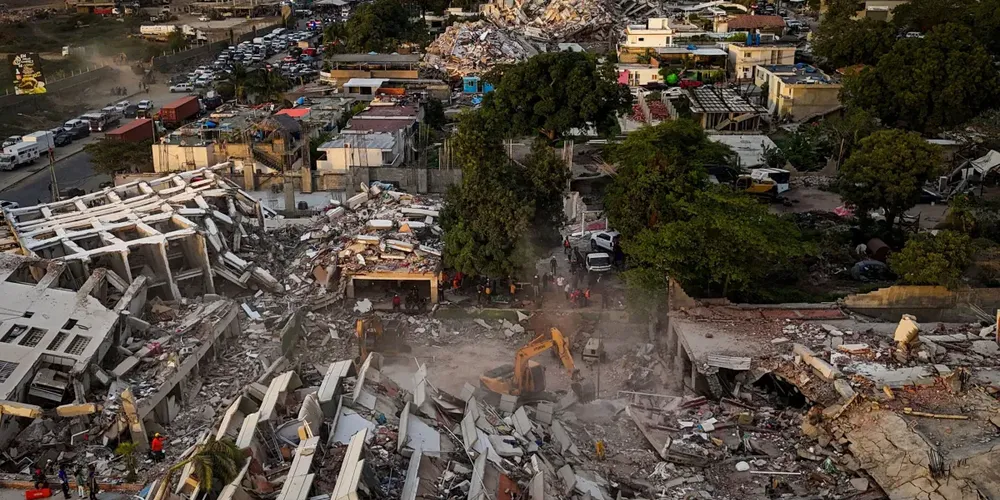 Vista aérea dos prédios destruídos após terremotos em Caraballeda, no Estado de La Guaira, na Venezuela 29 de junho de 2026