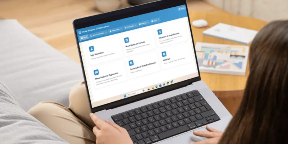 Para acessar o site, o usuário deverá utilizar a sua conta Gov.br (CPF e senha)
