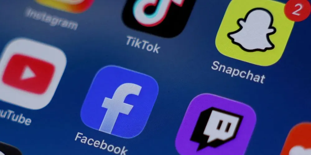 Aplicativos de mídia social em telefone celular
