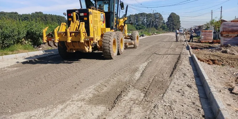 Aproximadamente 250 metros da via foram pavimentados