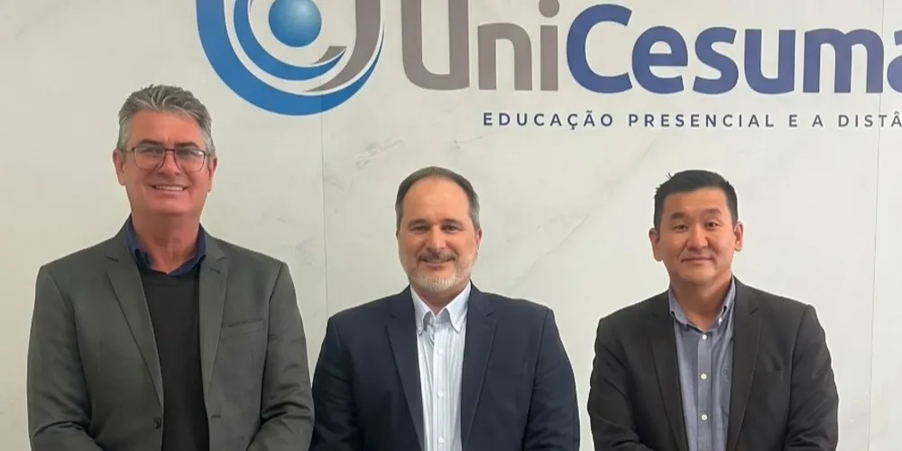 Küller foi recebido pelo diretor da instituição, Rodrigo Jesus Paolozzi, e pelo líder comunitário Gian Carlo Hirano.