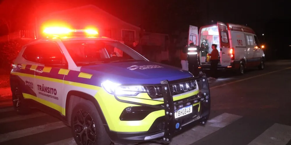 Uma ambulância do Serviço de Atendimento Móvel de Urgência (Samu) foi acionada para prestar os primeiros socorros