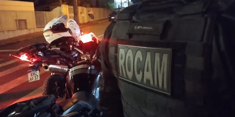Diante dos fatos, foi dada voz de prisão ao homem, que foi encaminhado à Cadeia Pública