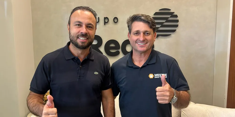 Sócio do Mestre das Tintas, Rafael Mansani e o diretor do Grupo Mestre, Marco Antonio Borba