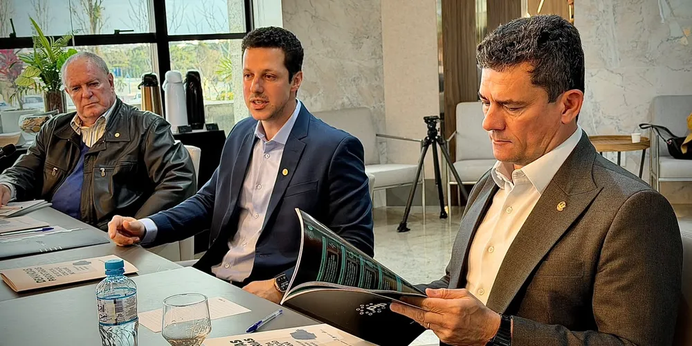 O setor entregou ao senador um documento com 10 demandas prioritárias e sugestões para o próximo plano de governo