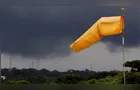 Paraná recebe alerta para chuva intensa e tempestade até terça
