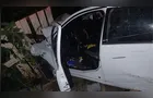 Carro atinge residência e assusta moradores no bairro Olarias em PG