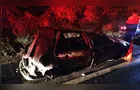 Carro abandonado é encontrado carbonizado na PR-239 em Sengés
