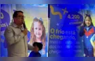 Lapa entrega uniformes de inverno para alunos da rede municipal