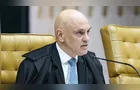 Moraes mantém prisão domiciliar de Bolsonaro e revoga porte de arma