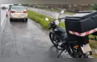 Homem derrapa de moto com a mãe na garupa e se envolve em engavetamento