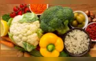Os alimentos que protegem o intestino e cabem no prato do dia a dia