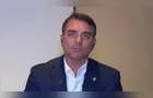Flávio Bolsonaro pede desculpas por negar relação com Vorcaro