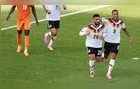 Alemanha vira no fim, bate Costa do Marfim e segue 100% na Copa