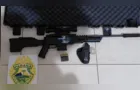 Homem é preso após ameaçar esposa com arma e agredir enteados em Carambeí