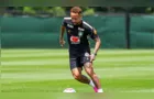 Neymar faz 1º treino completo junto à Seleção Brasileira após lesão