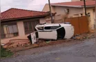 Motorista “voa” com carro e provoca acidente em Siqueira Campos; veja o vídeo