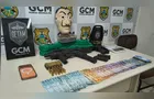 Corrida de aplicativo termina com prisão e apreensão de armas e drogas em PG