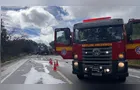 BR-251 é liberada após acidente entre ônibus e carreta em Minas Gerais