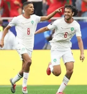 Azzedine Ounahi celebra seu gol para o Marrocos, no duelo contra o Canadá pelas oitavas de final da Copa