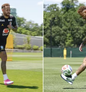 Neymar Jr. treinando no gramado com chuteira e com tênis