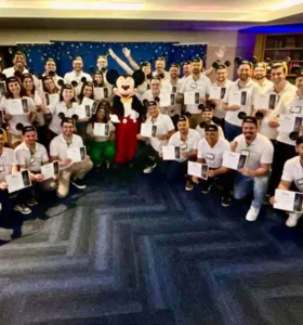 A vivência internacional fortalece ainda mais o compromisso do Sicredi em evoluir continuamente seu modelo de liderança e preparar seus times para oferecer experiências cada vez mais humanas