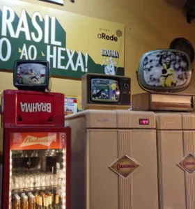 Botequim da XV é o ponto oficial das transmissões dos jogos do Brasil na Copa do Mundo