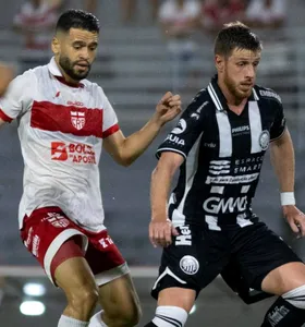 Time alagoano fez sua melhor partida na Série B e não deu chances ao Fantasma.