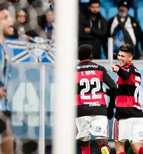 Agora o Flamengo chega aos 30 pontos, quatro a menos que o líder Palmeiras