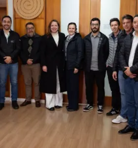 O encontro entre a Prefeitura Municipal de Telêmaco Borba, representantes do Governo do Paraná e da Klabin teve como foco o alinhamento das próximas etapas do projeto