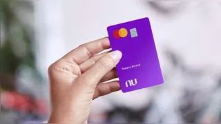 Nubank nega fim de atividades e diz que mensagem a clientes foi um 'erro'