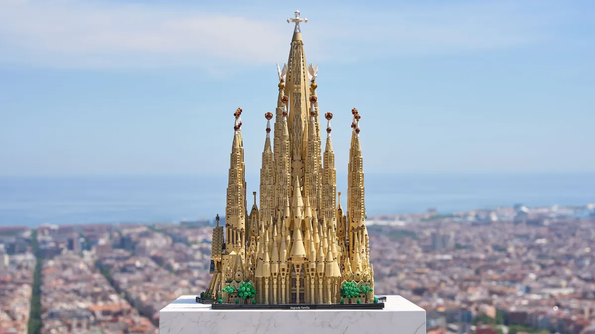 Lego Lan a Edi o Da Sagrada Fam lia Com 12 Mil Pe as A US 799 ARede lego-lan-a-edi-o-da-sagrada-fam-lia-com-12-mil-pe-as-a-us-799-arede