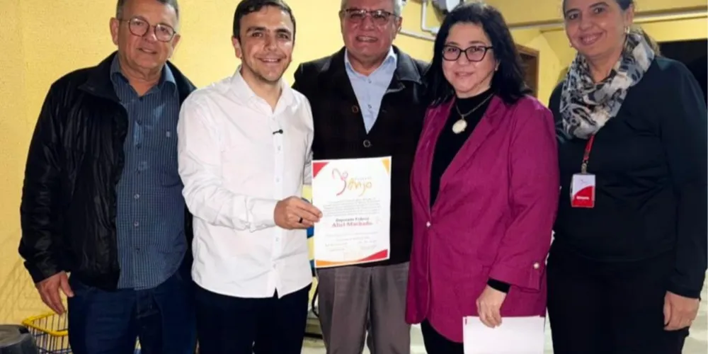 A agenda ocorreu após a entrega do ‘Centro de Radioterapia’ e do acelerador linear da Santa Casa de Ponta Grossa