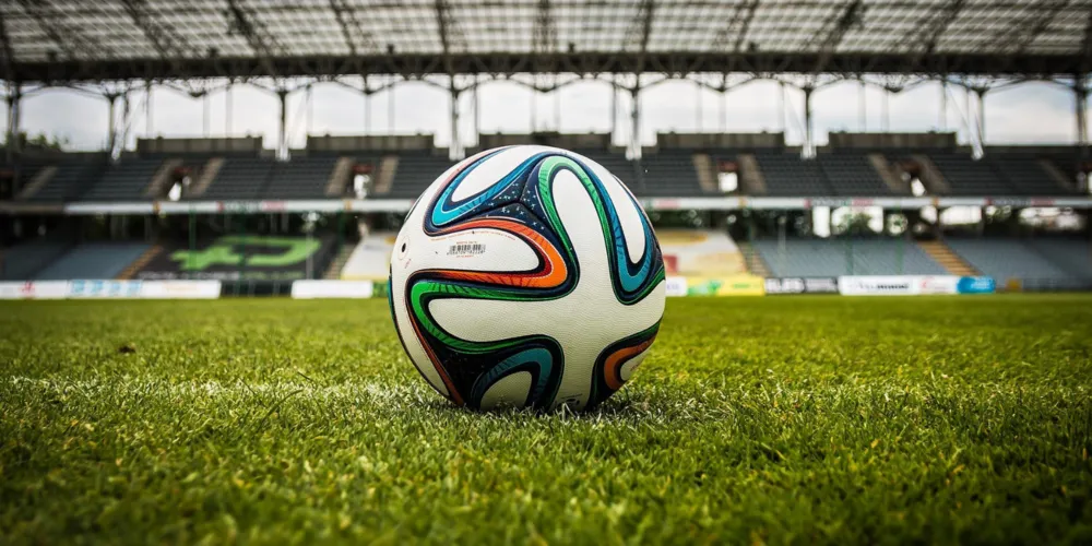 Somente jogadores que jogam em clubes brasileiros devem ser convocados para a seleção?